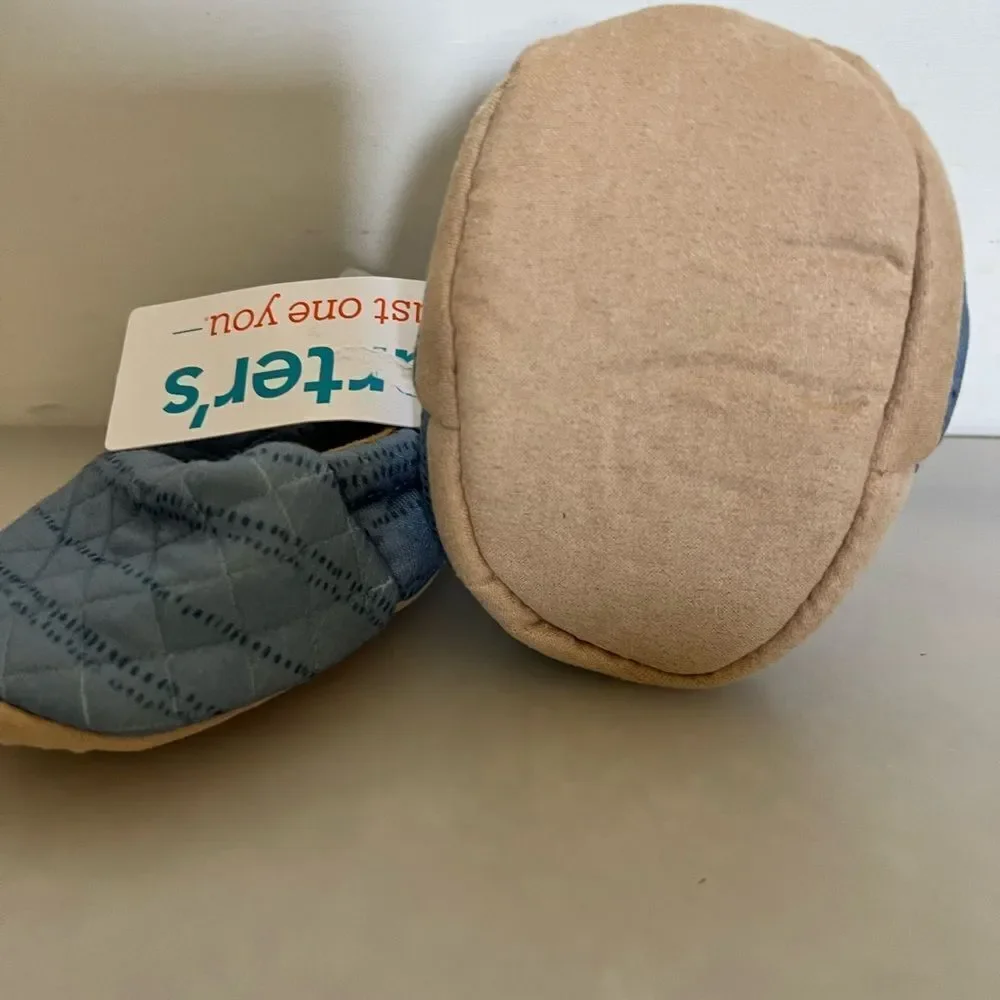 Baby boy quilted blue shoes 0-3 months